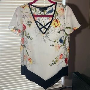 Weavers Floral V-Neck Blouse